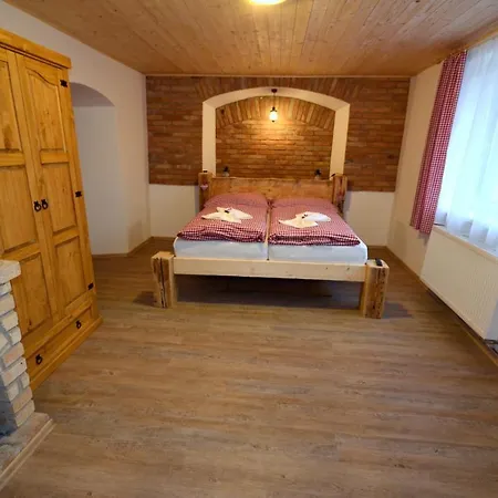 U Lipy Guest house Ostrov (Karlovy Vary)